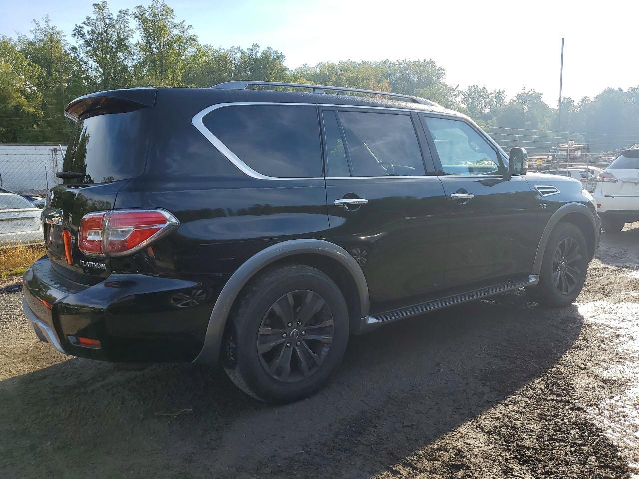 2017 NISSAN ARMADA PLATINUM — Фото 3 из 12