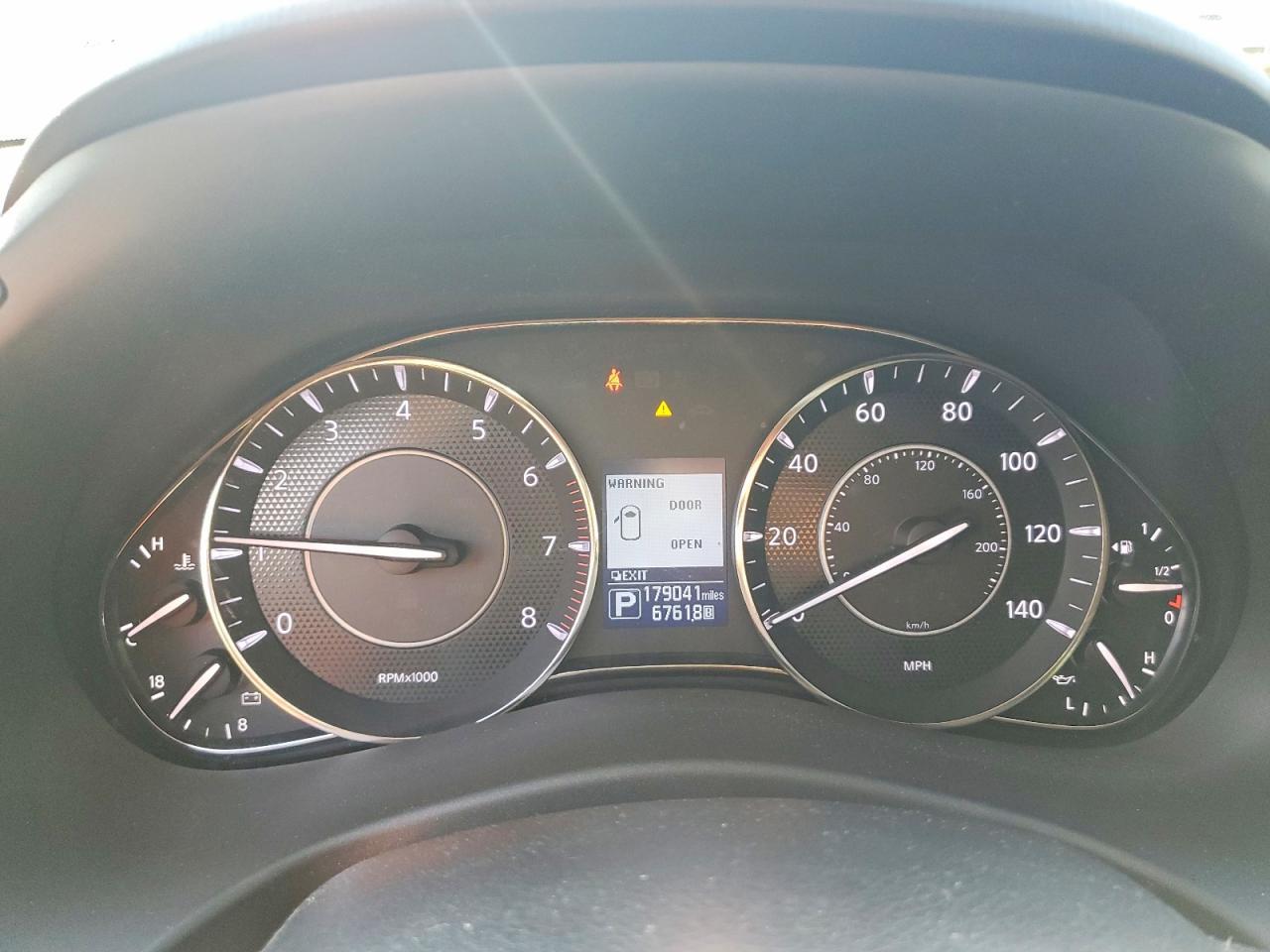 2017 NISSAN ARMADA PLATINUM — Фото 9 из 12