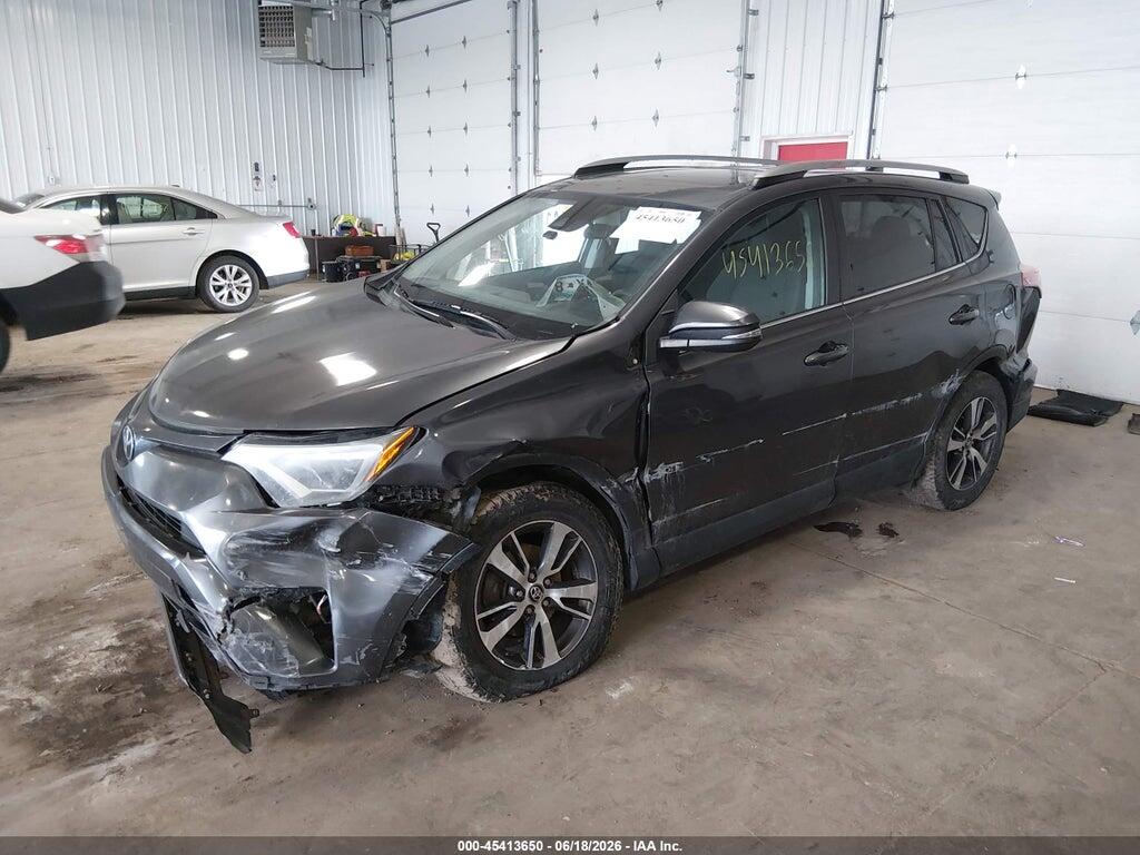 2T3RFREV4JW734622 2018 TOYOTA RAV4 photo no. 2