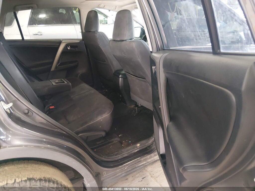 2T3RFREV4JW734622 2018 TOYOTA RAV4 photo no. 8