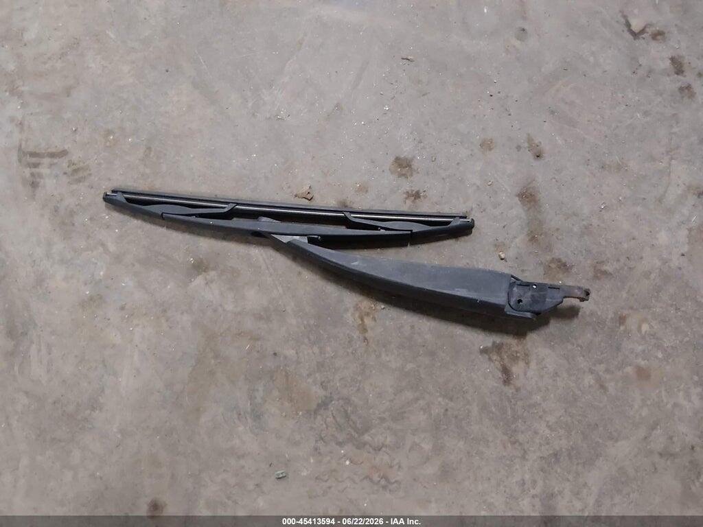 1FMCU9DG2AKA11970 2010 FORD ESCAPE photo no. 12