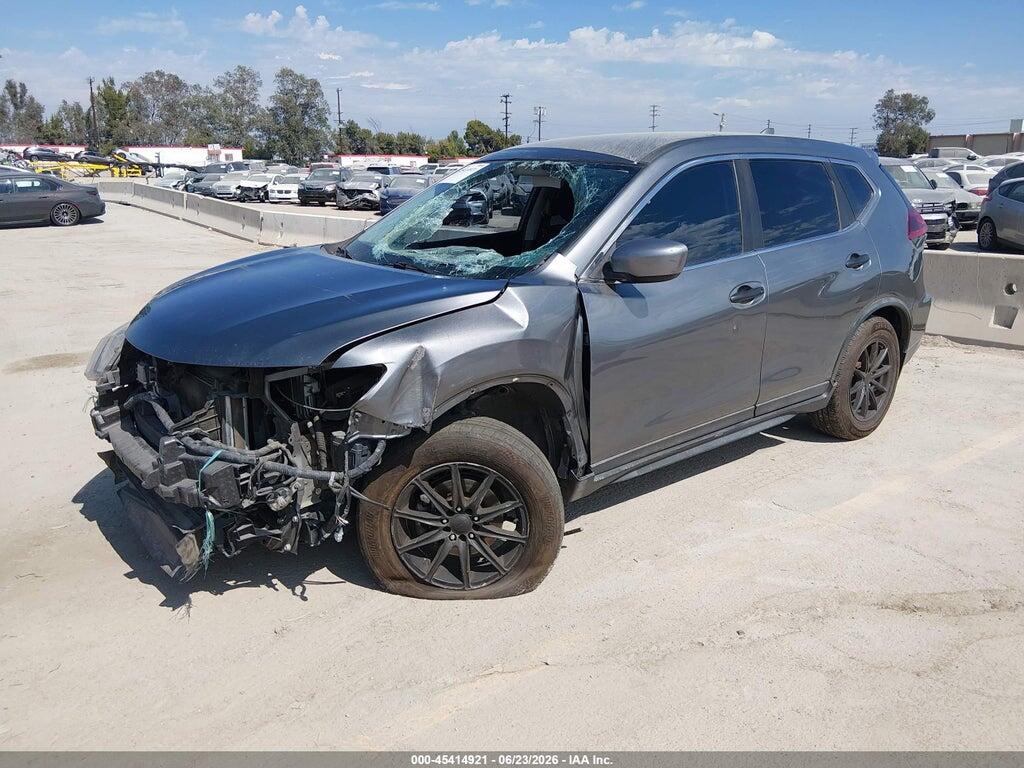 KNMAT2MT3JP618983 2018 NISSAN ROGUE photo no. 2