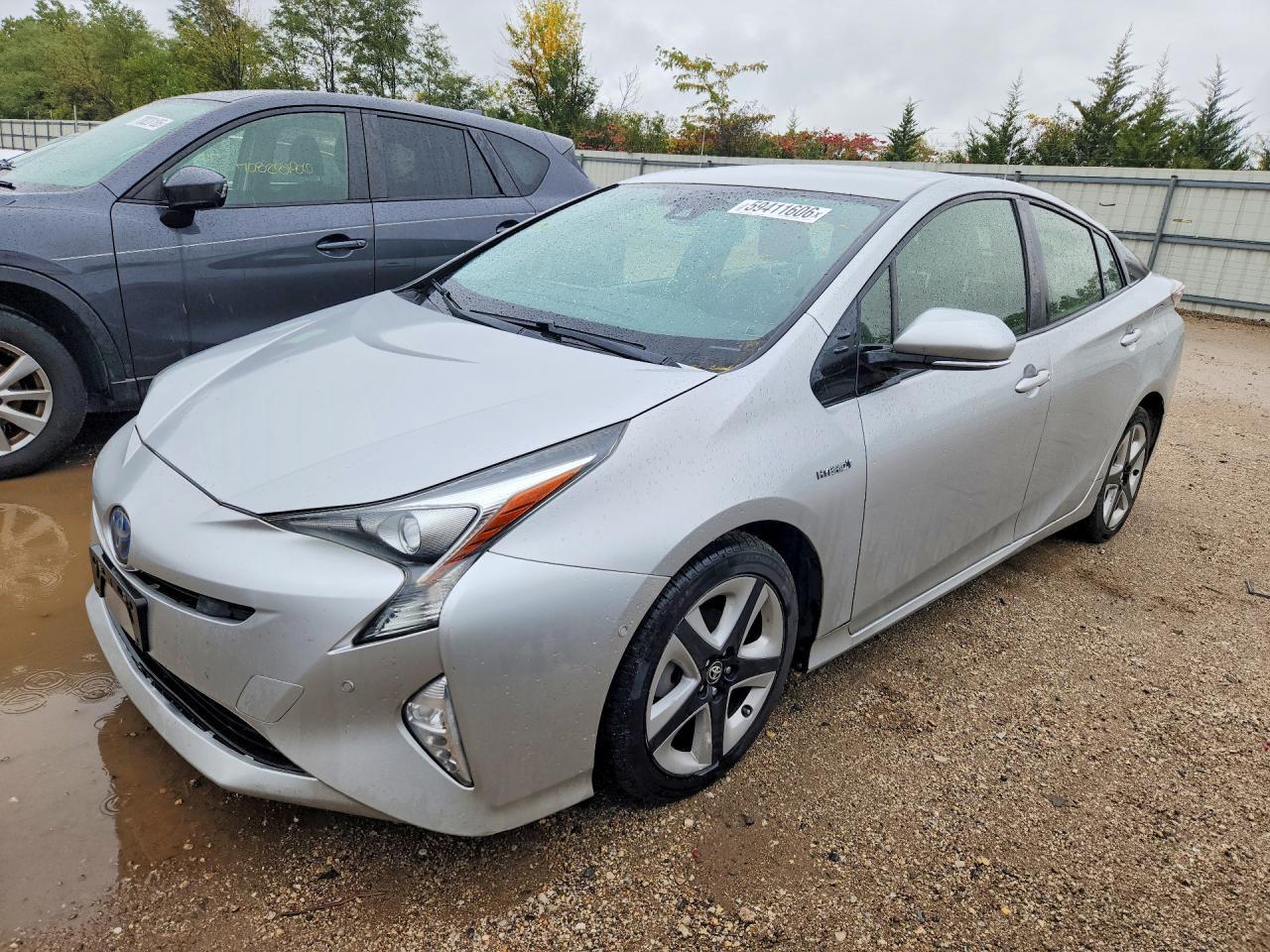 2018 TOYOTA PRIUS THREE TOURING