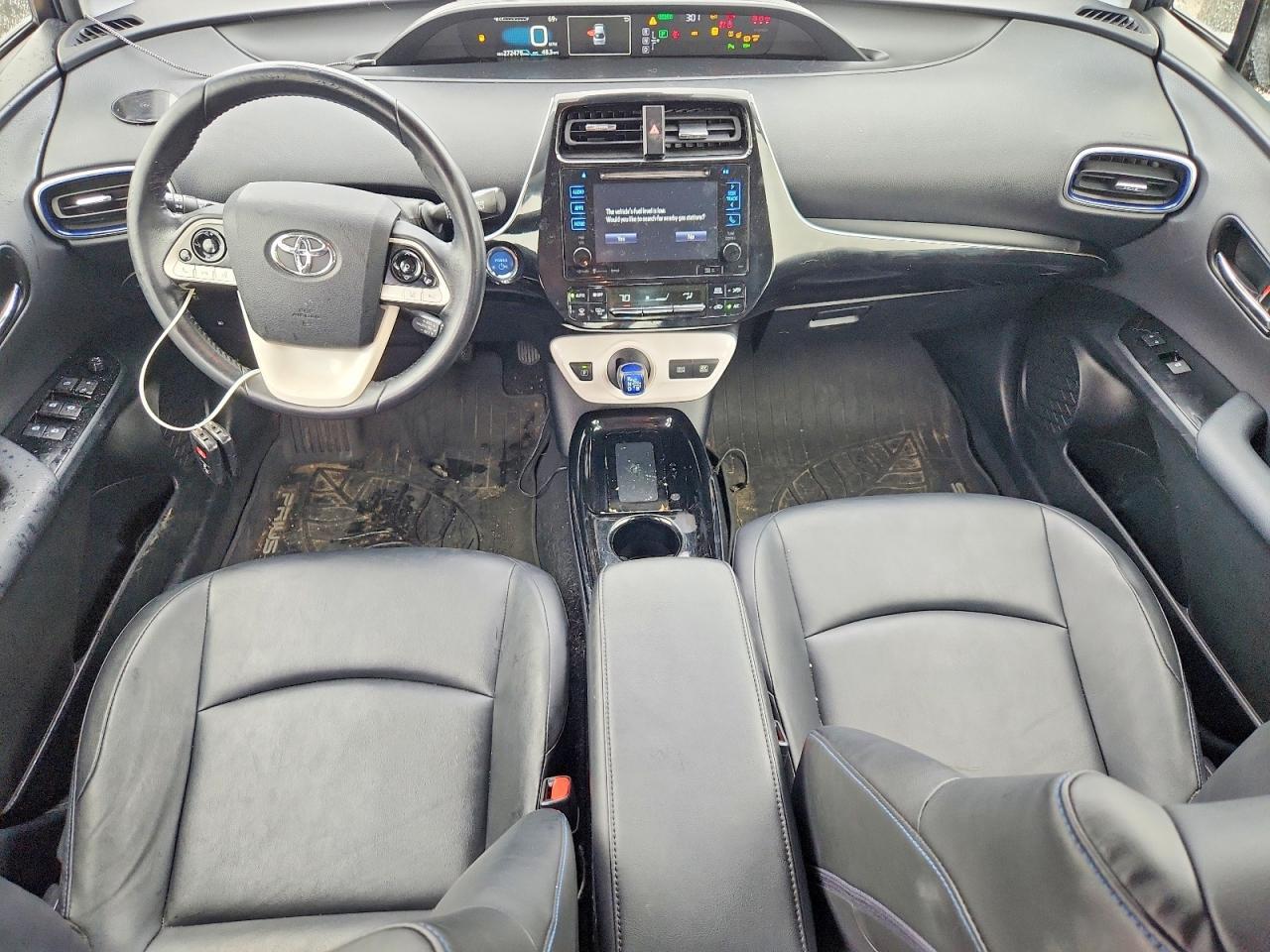 2018 TOYOTA PRIUS THREE TOURING — Фото 8 из 12