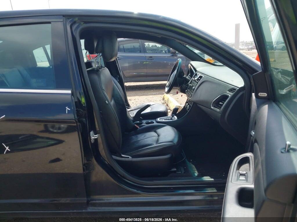 1C3CCBCG1EN100261 2014 CHRYSLER 200 photo no. 5