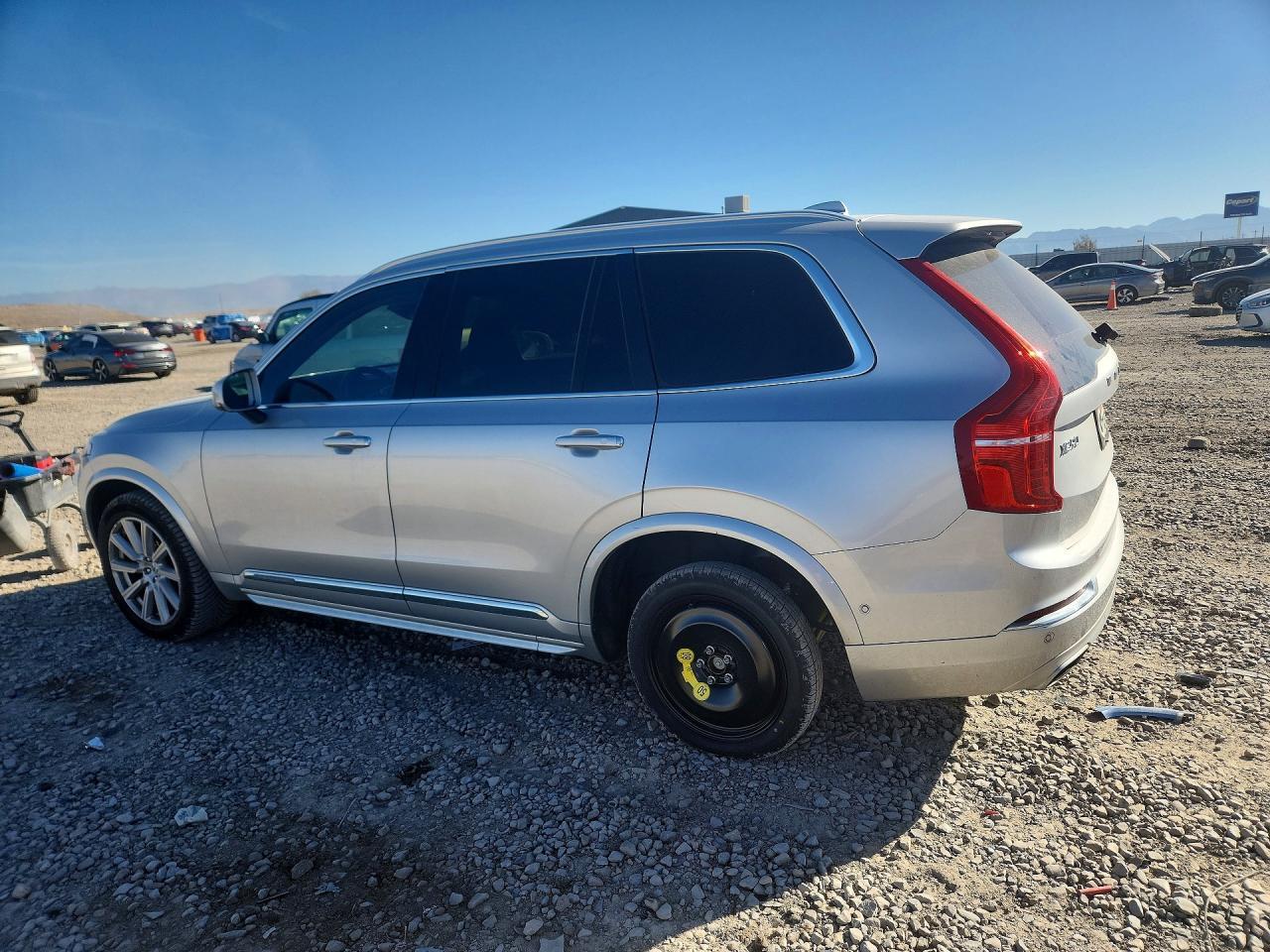 2018 VOLVO XC90 T6 — Фото 2 из 12