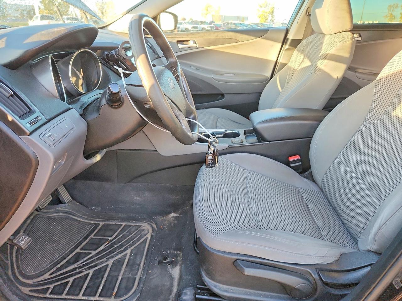 2011 HYUNDAI SONATA GLS — Фото 7 из 12