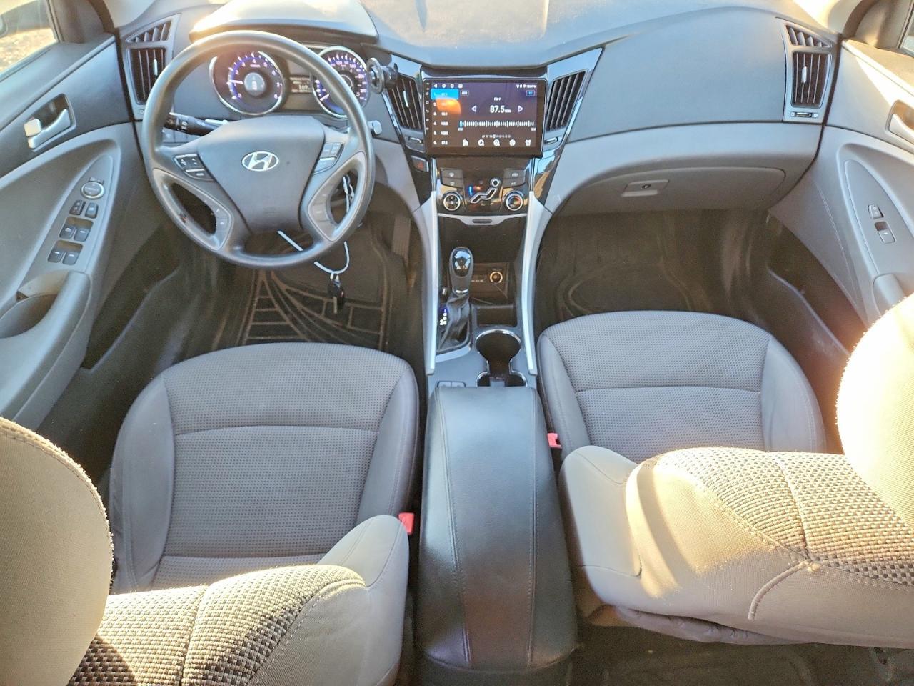 2011 HYUNDAI SONATA GLS — Фото 8 из 12