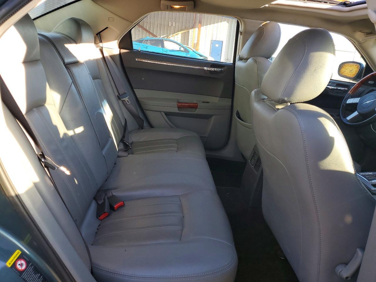 2005 CHRYSLER 300C — Фото 10 из 13