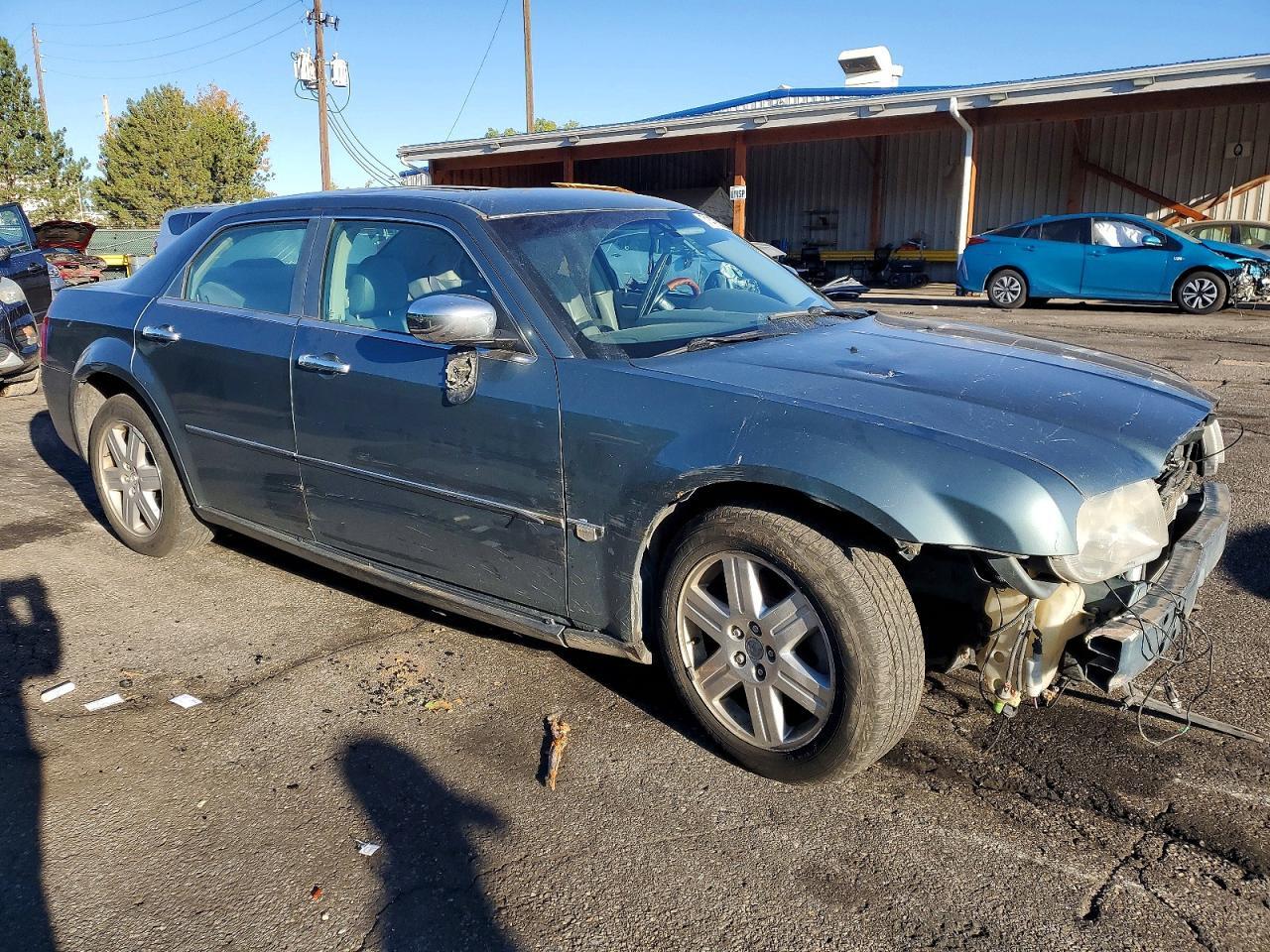 2005 CHRYSLER 300C — Фото 4 из 13
