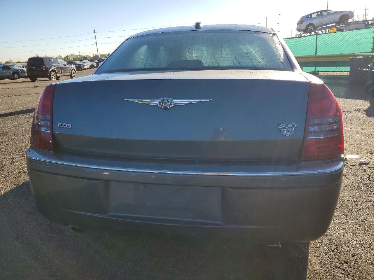 2005 CHRYSLER 300C — Фото 6 из 13