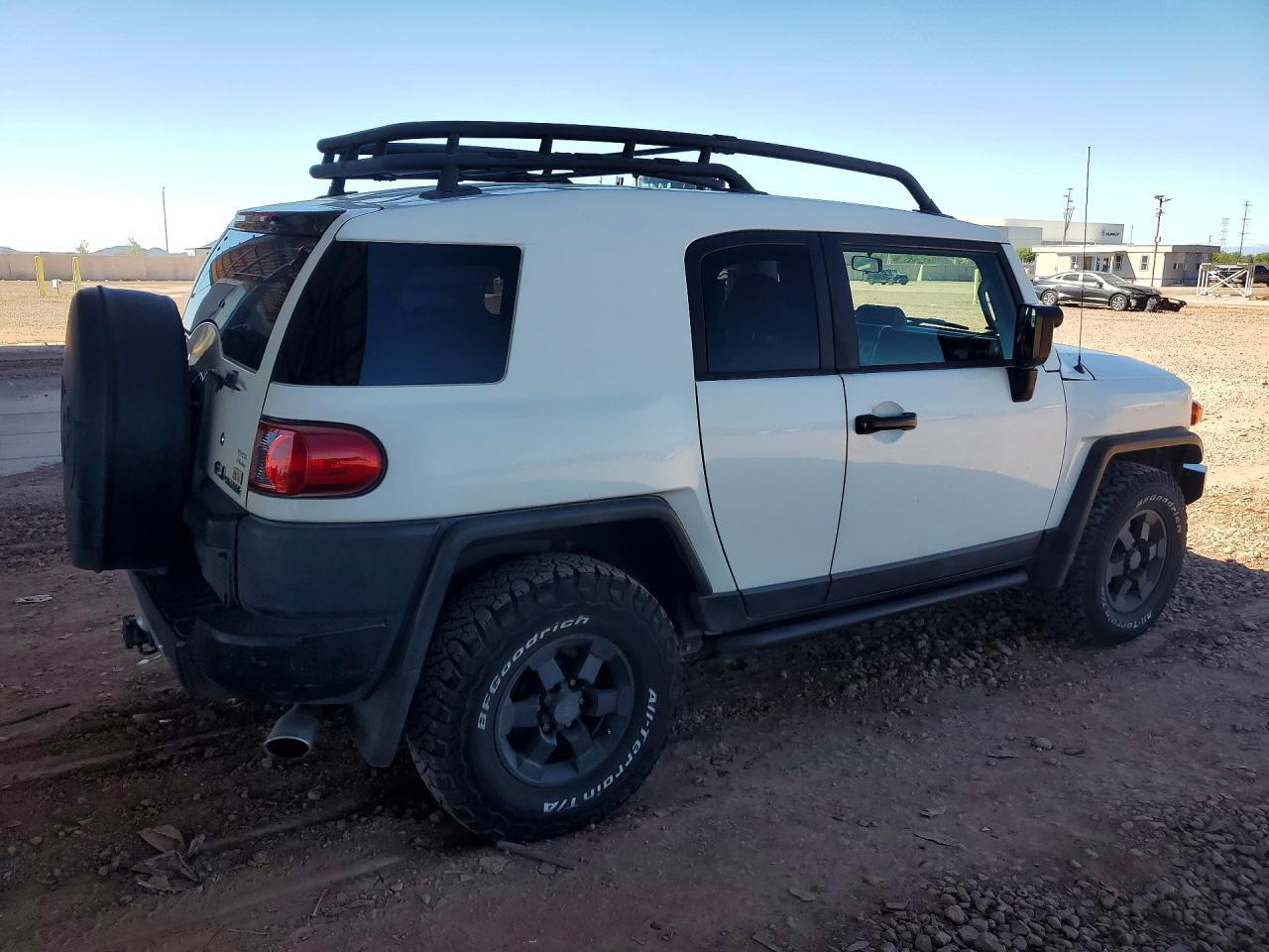 2008 TOYOTA FJ CRUISER BASE — Фото 3 из 12