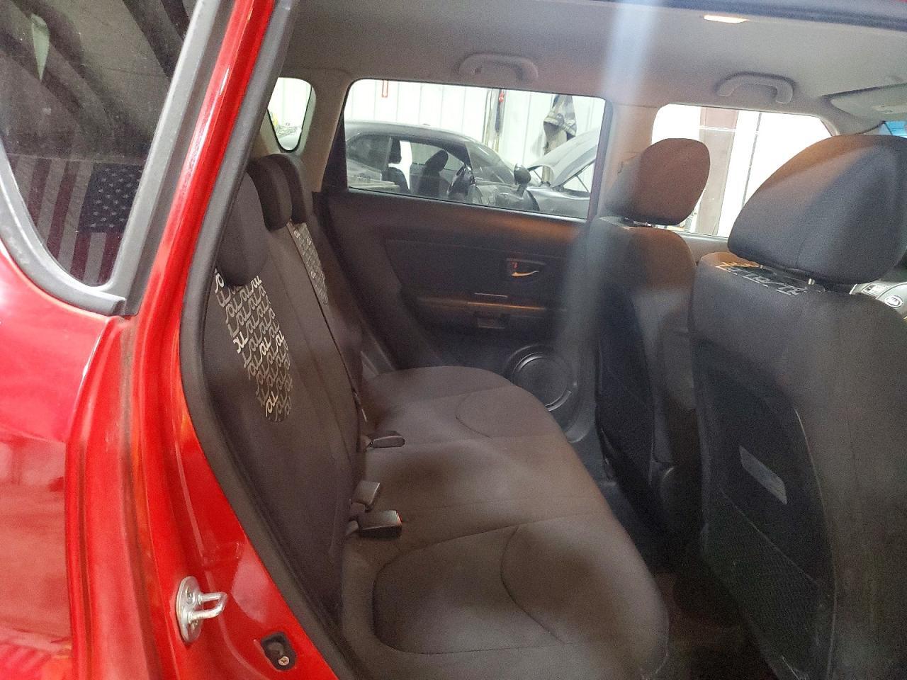 2010 KIA SOUL + — Фото 11 из 13