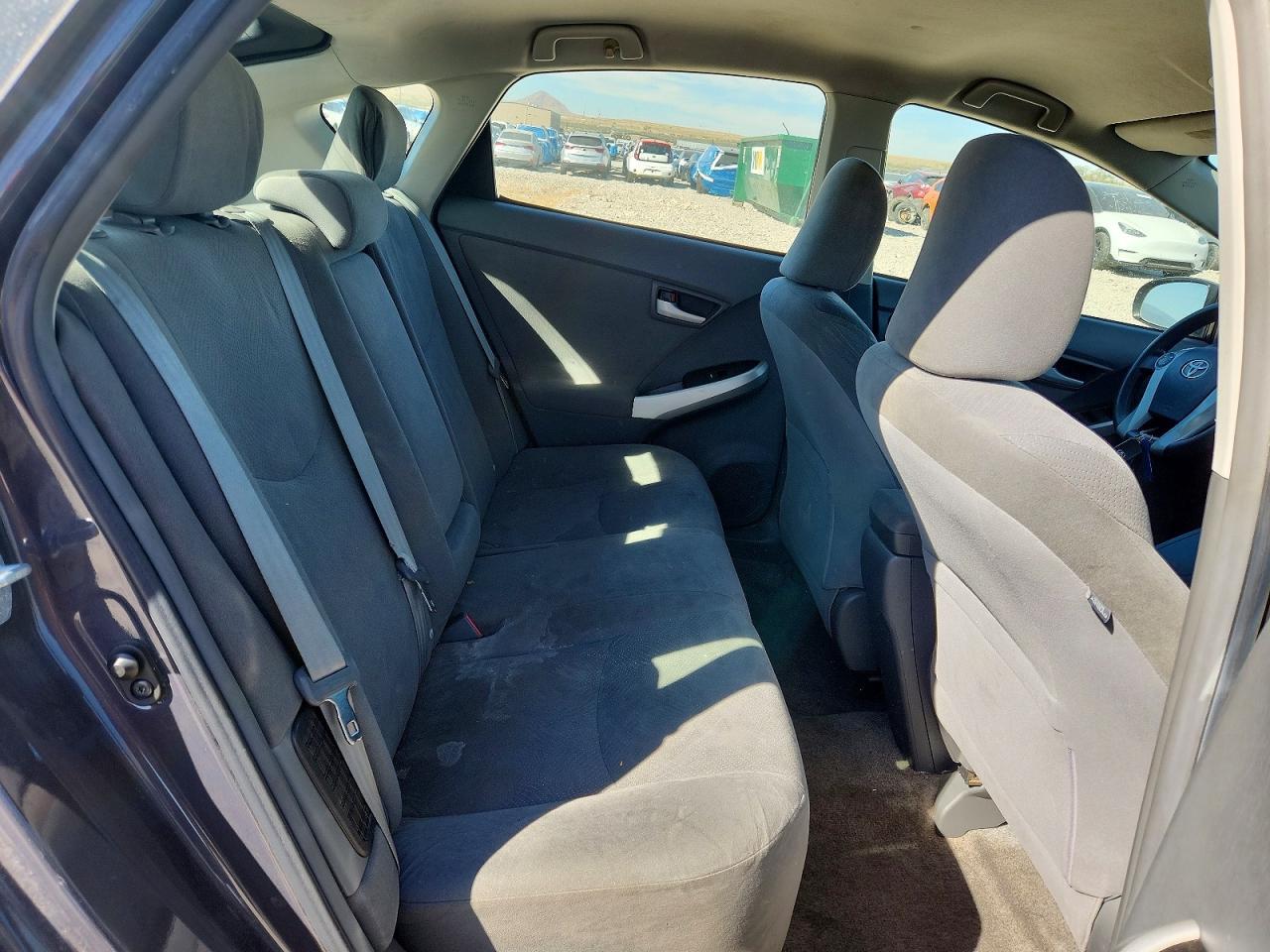2010 TOYOTA PRIUS II — Фото 10 из 12