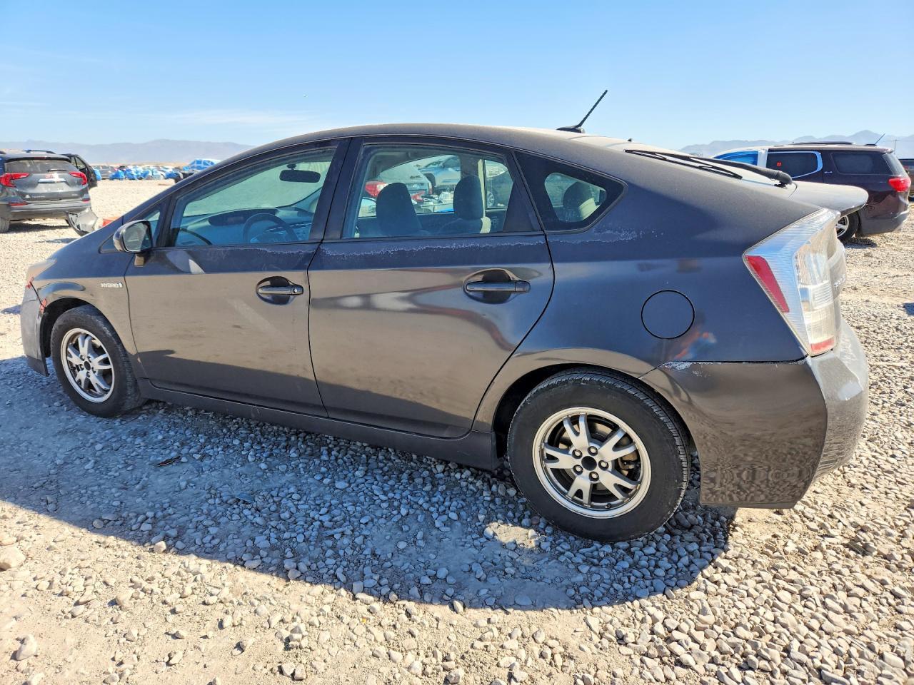 2010 TOYOTA PRIUS II — Фото 2 из 12