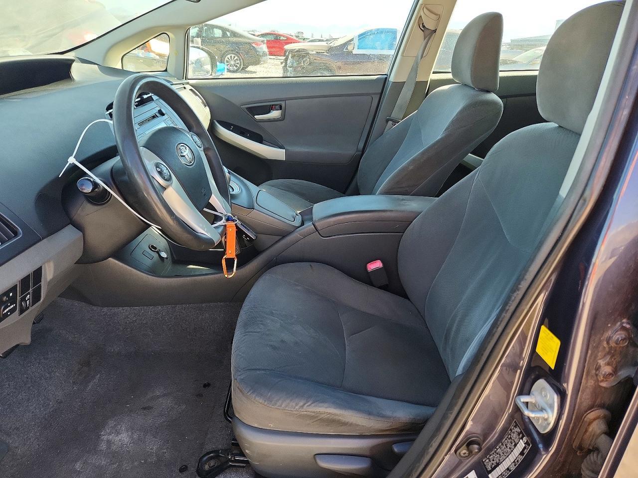 2010 TOYOTA PRIUS II — Фото 7 из 12