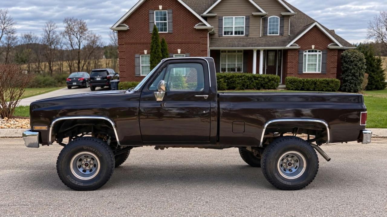 1984 CHEVROLET K10 — Фото 9 из 10