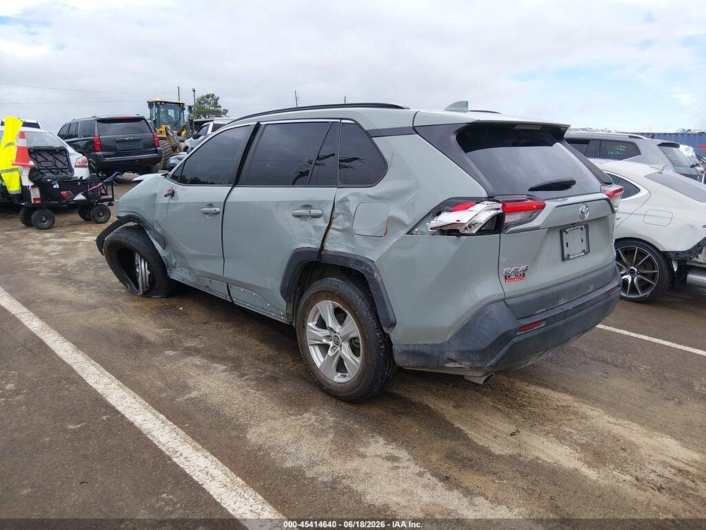 2T3W1RFV4MW180132 2021 TOYOTA RAV4 photo no. 3