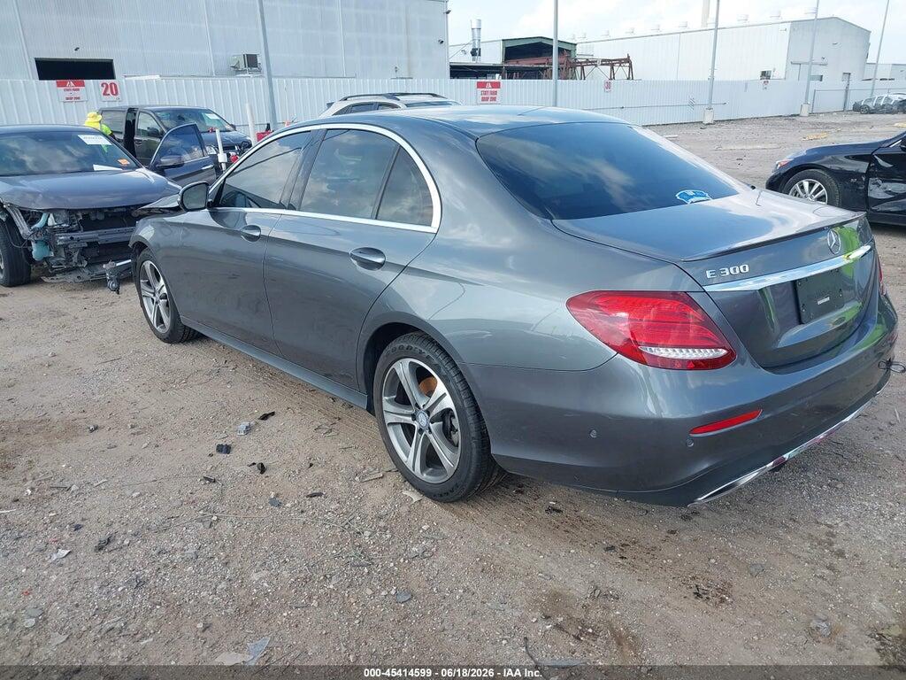 WDDZF4JB7HA114828 2017 MERCEDES-BENZ E 300 photo no. 3