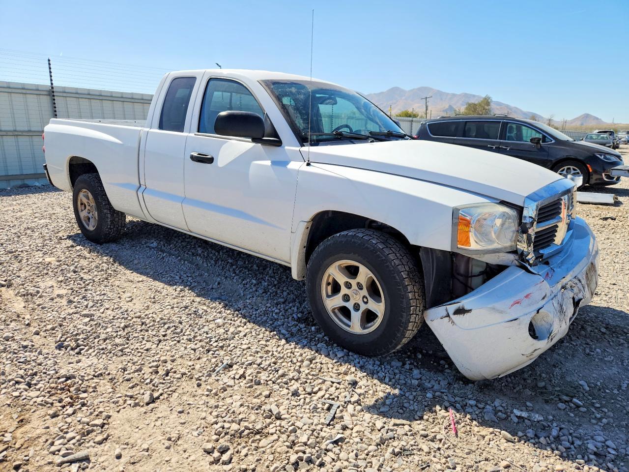 2007 DODGE DAKOTA SLT — Фото 4 из 12