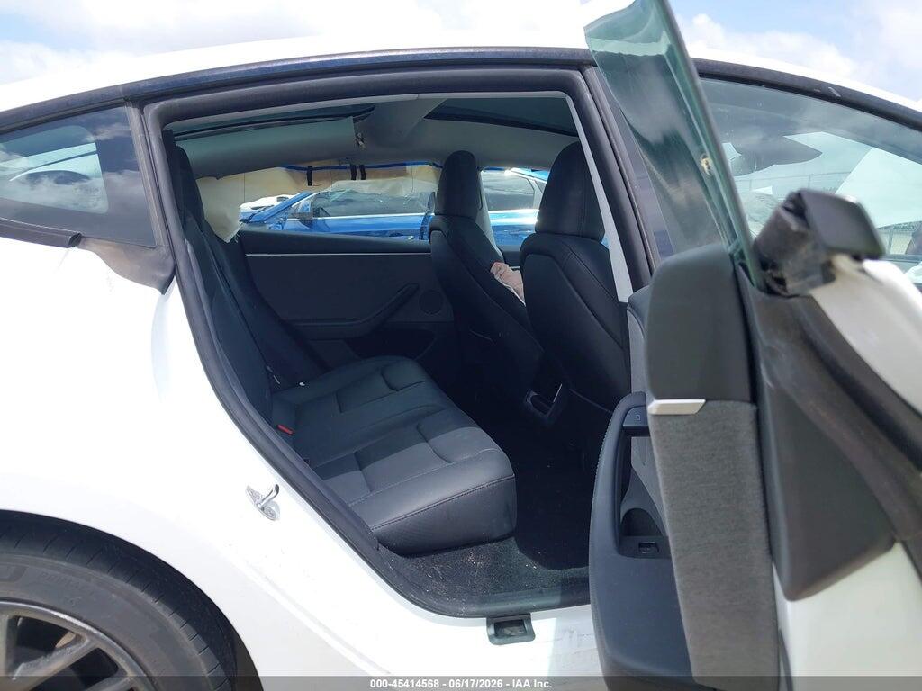 5YJ3E1EA9SF005613 2025 TESLA MODEL 3 photo no. 8