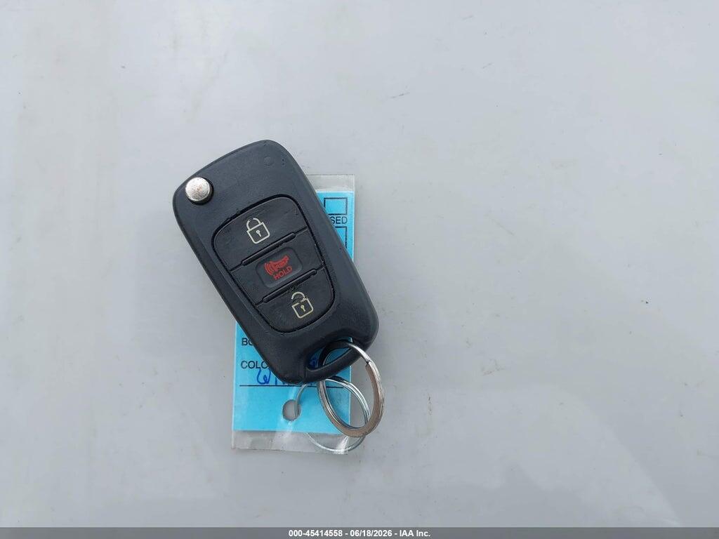 KNDJT2A60D7756399 2013 KIA SOUL photo no. 11