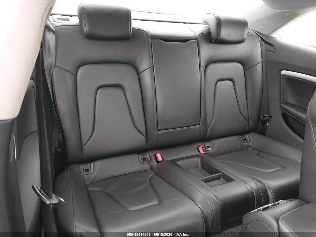 WAULFAFR8BA049853 2011 AUDI A5 photo no. 8