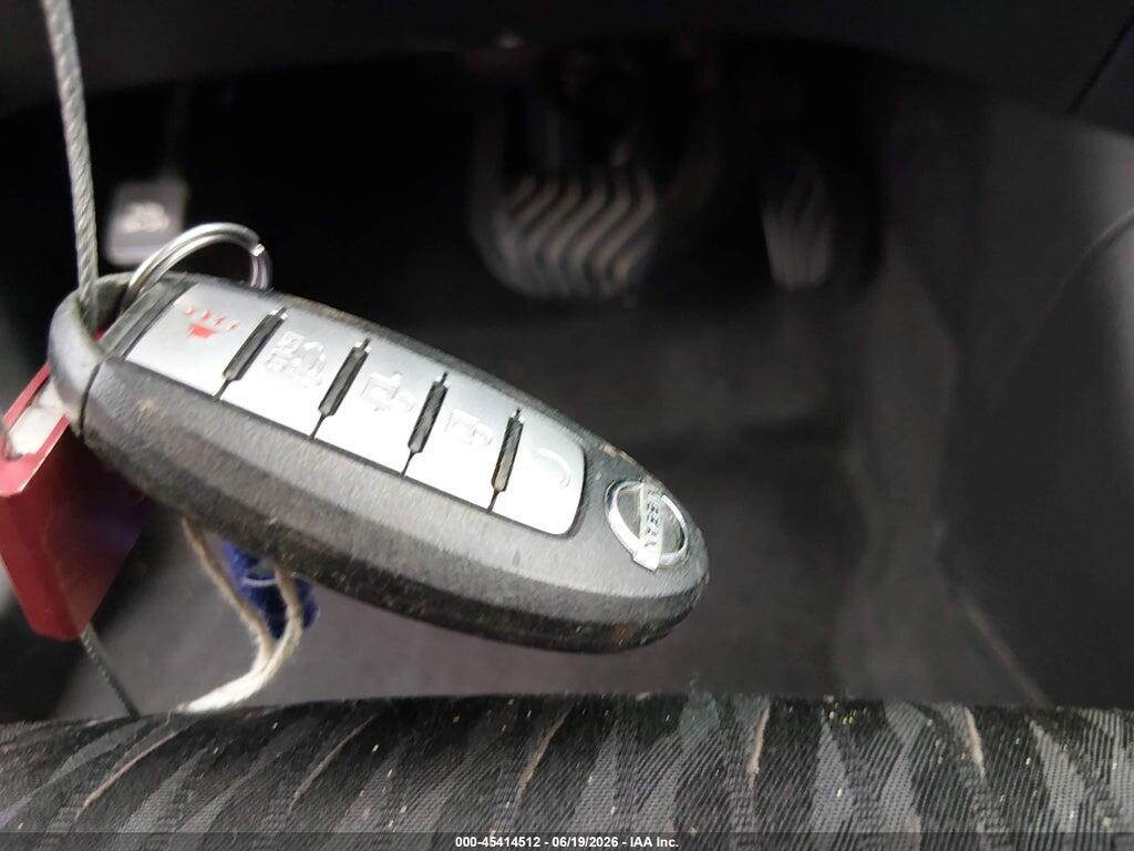 KNMAT2MT5JP538729 2018 NISSAN ROGUE photo no. 11