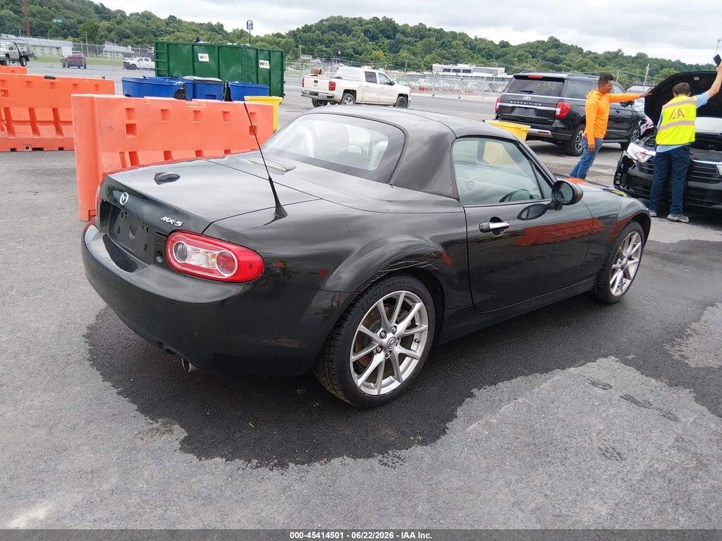 JM1NC2PF2B0218009 2011 MAZDA MX-5 MIATA photo no. 4