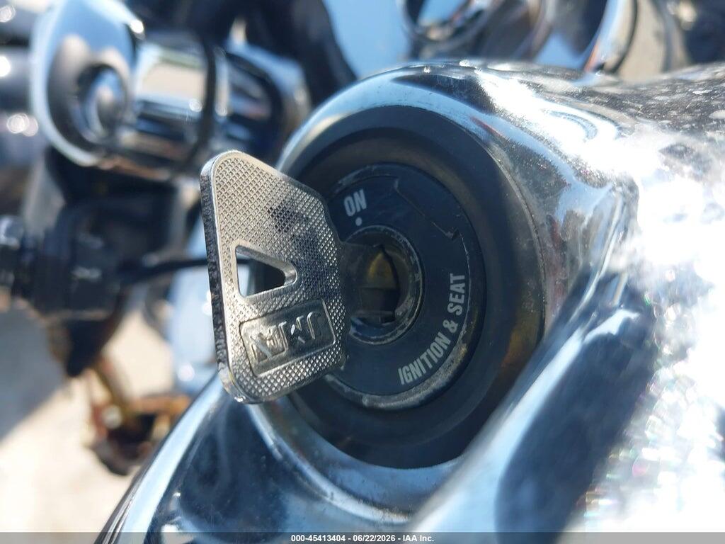 JYAVP02E81A015296 2001 YAMAHA XV1600 photo no. 11
