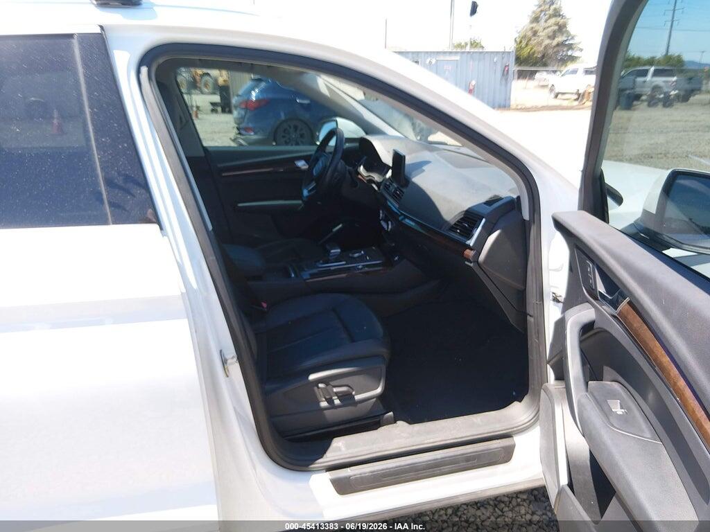 WA1ANAFY2K2109148 2019 AUDI Q5 photo no. 5