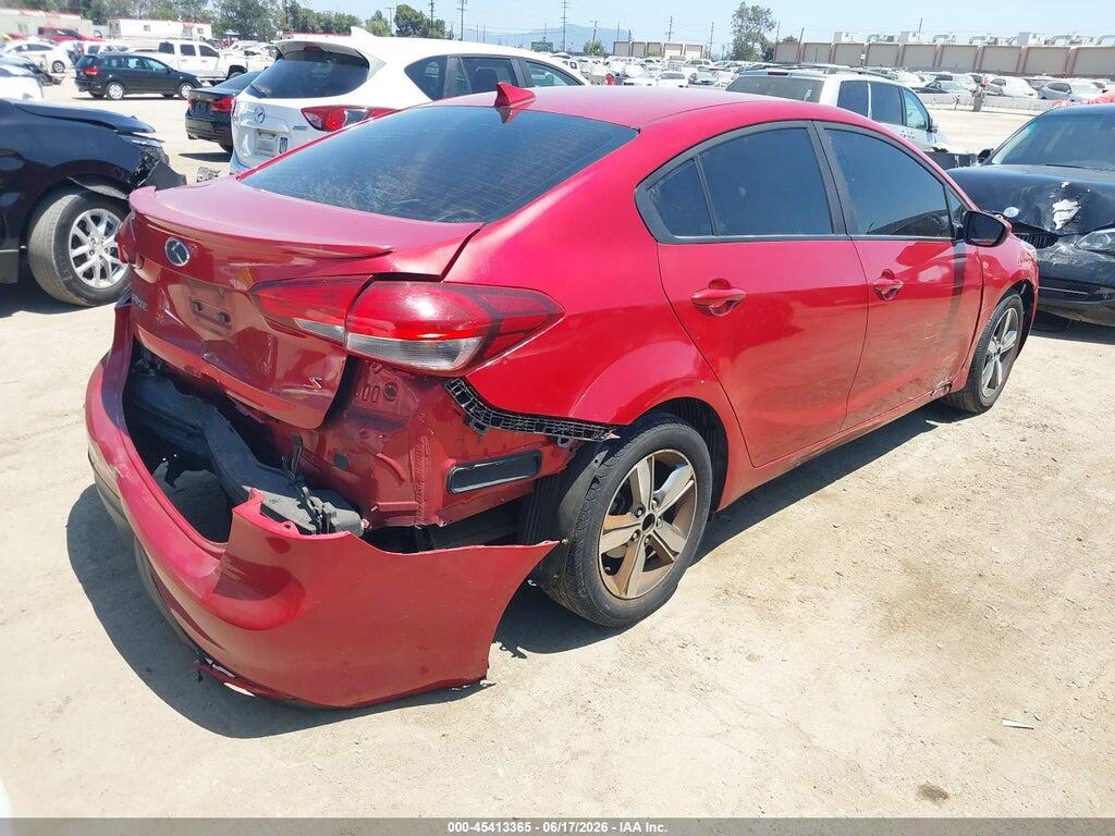 3KPFL4A75JE210719 2018 KIA FORTE photo no. 4
