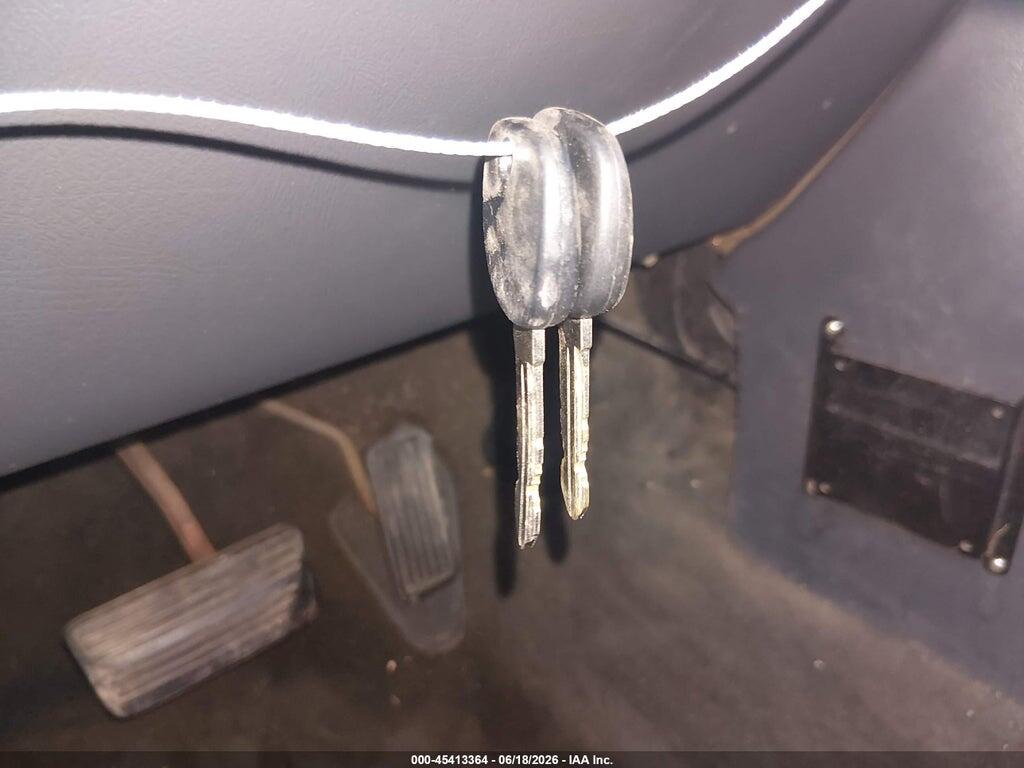 2GCEK19T8Y1207884 2000 CHEVROLET SILVERADO 1500 photo no. 11