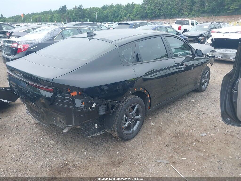 3KPFT4DE1SE213872 2025 KIA K4 photo no. 4