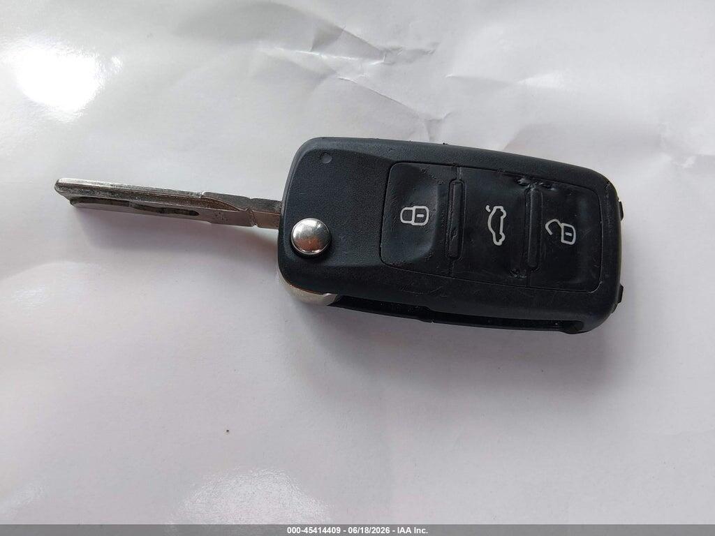 1VWAA7A33JC004446 2018 VOLKSWAGEN PASSAT photo no. 11