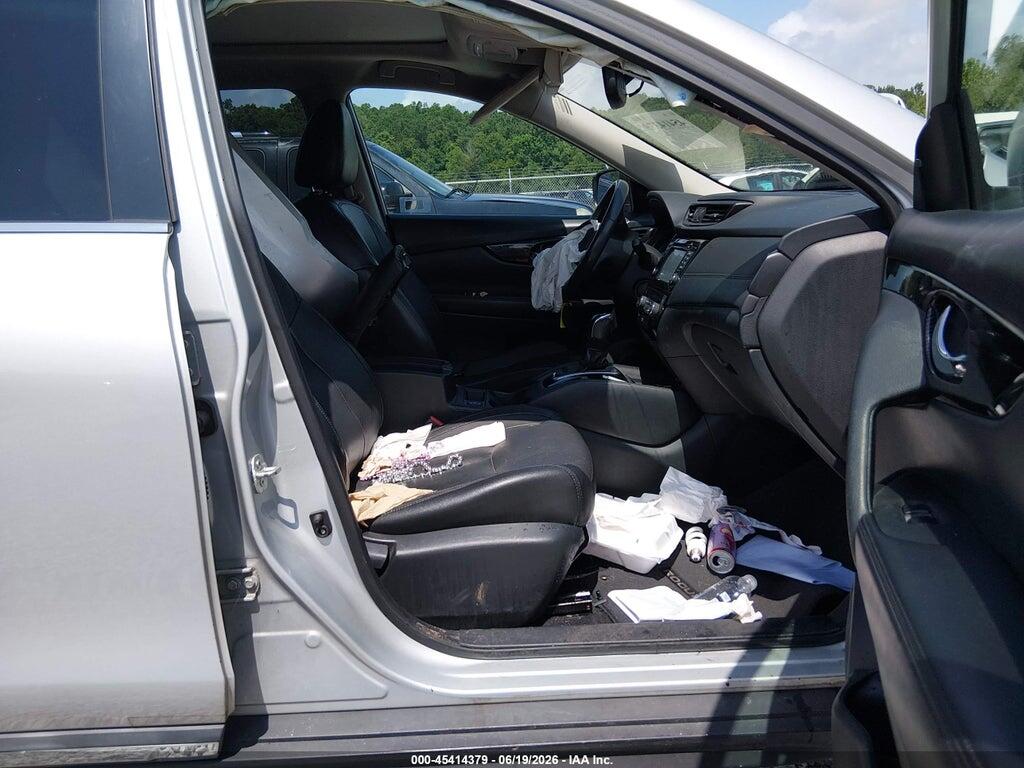 5N1AT2MT0HC874575 2017 NISSAN ROGUE photo no. 5