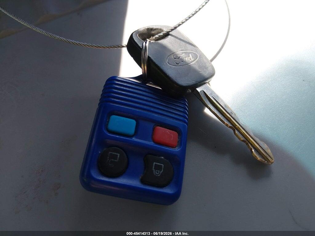 1FAFP34N35W283825 2005 FORD FOCUS photo no. 11