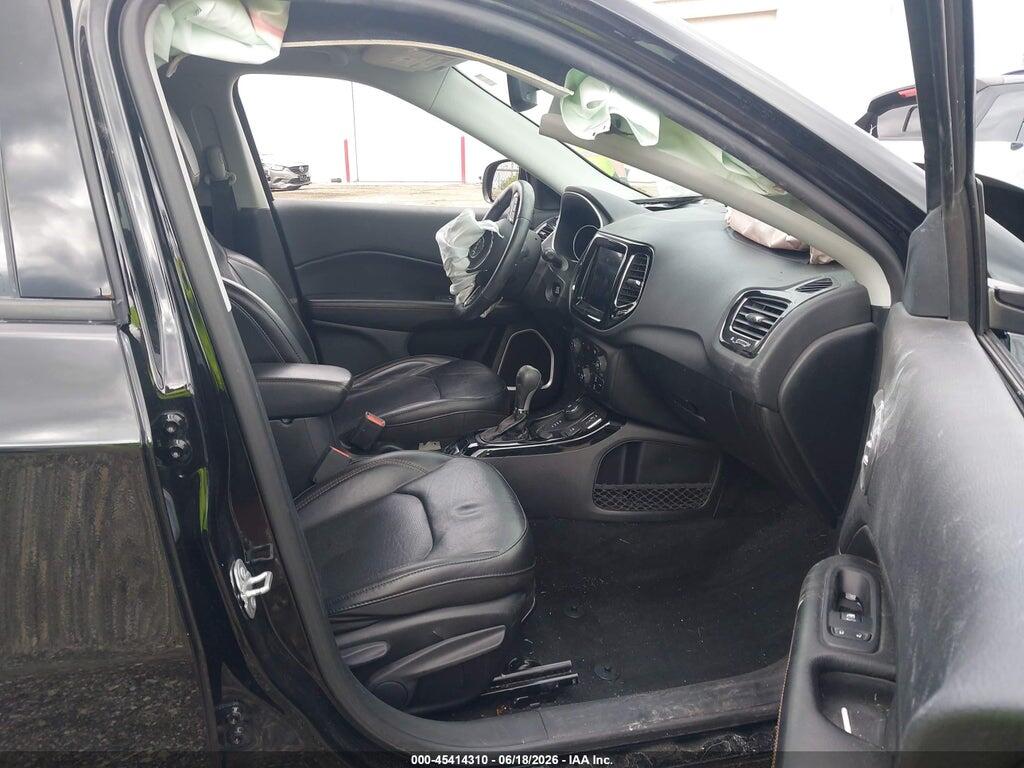 3C4NJDCB3KT673975 2019 JEEP COMPASS photo no. 5