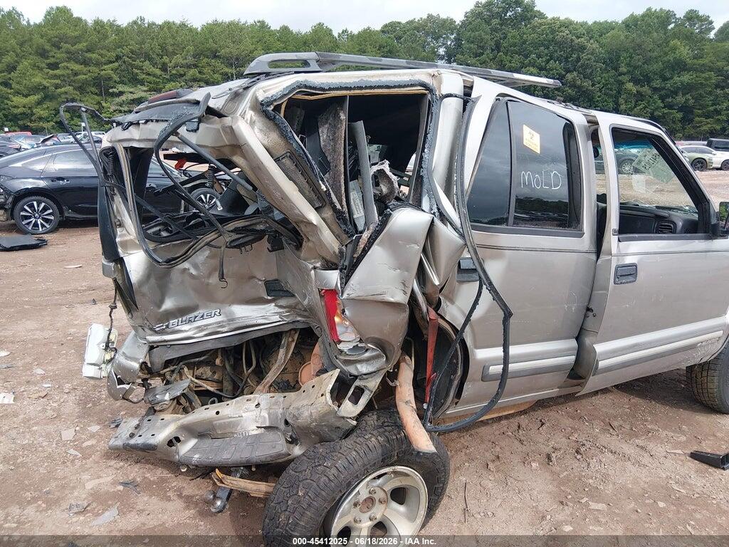 1GNCS13W512150695 2001 CHEVROLET BLAZER photo no. 6