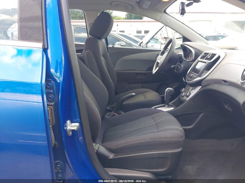 1G1JD5SB9L4100740 2020 CHEVROLET SONIC photo no. 5