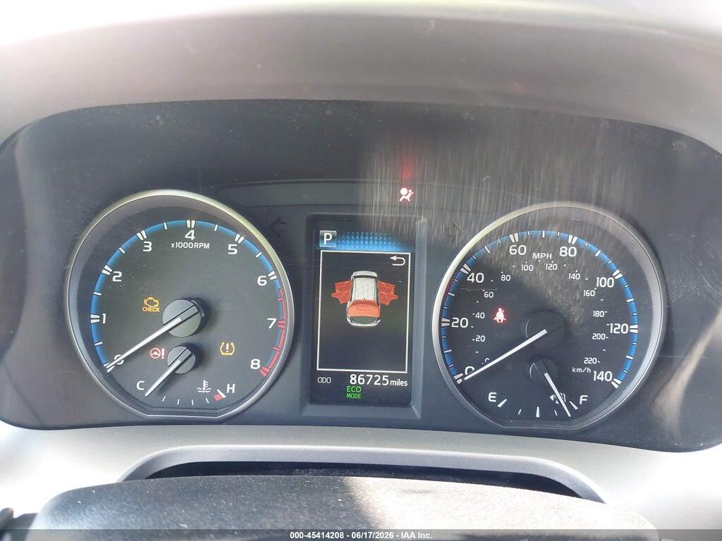 JTMRFREV8HJ113117 2017 TOYOTA RAV4 photo no. 7