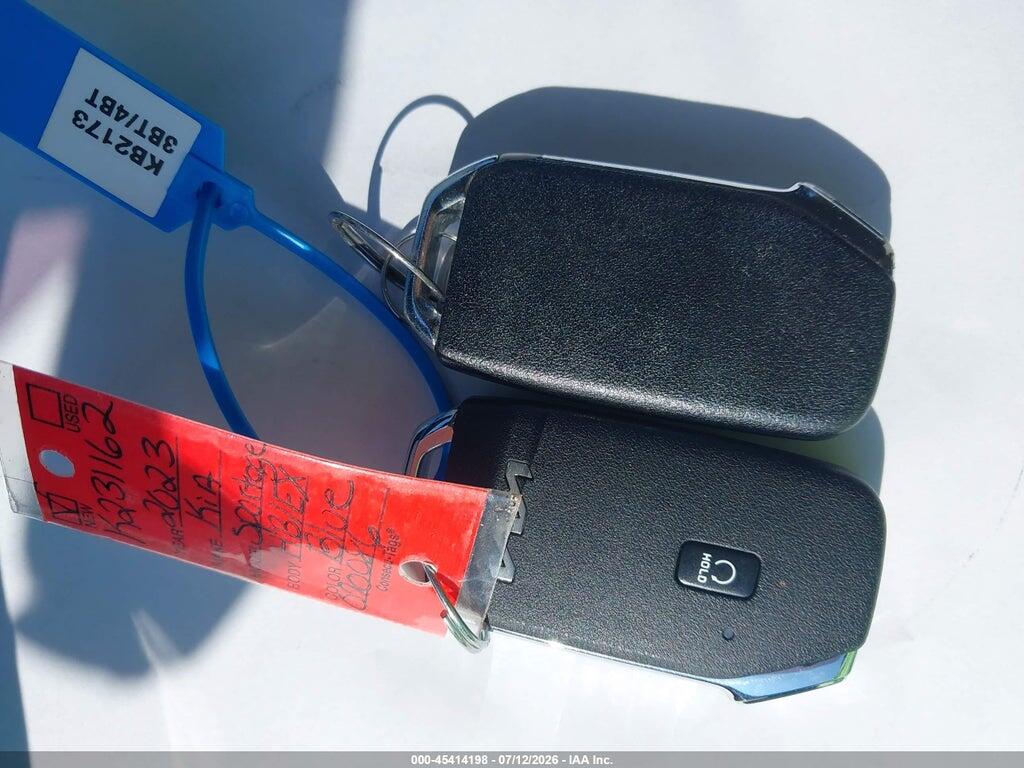 KNDPVCAG1P7070086 2023 KIA SPORTAGE HYBRID photo no. 11