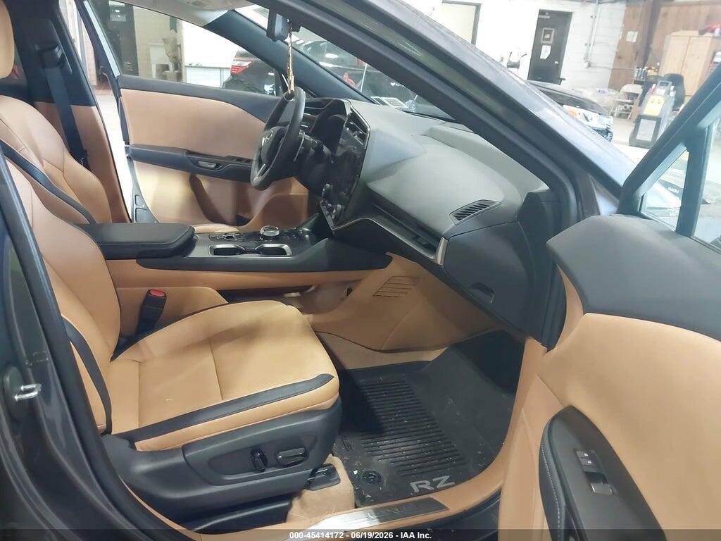 JTJAAAABXRA026407 2024 LEXUS RZ 450E photo no. 5