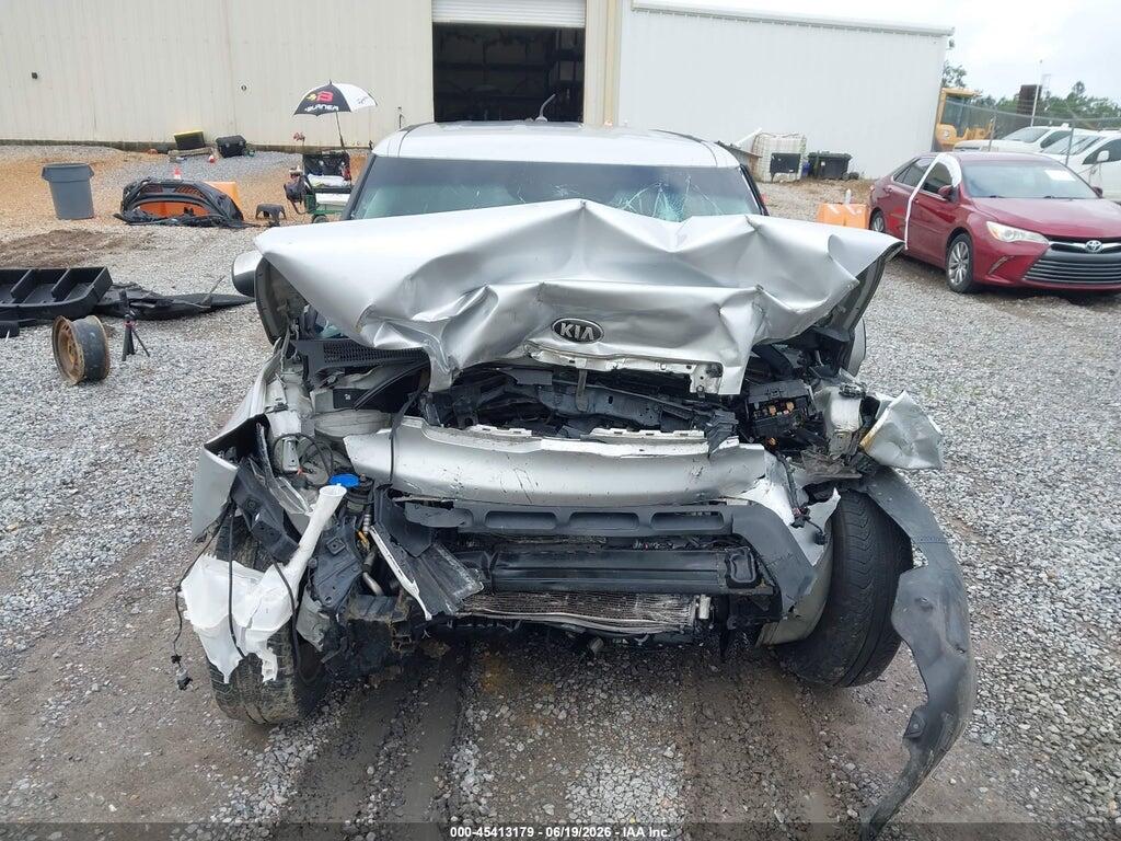 KNDJP3A51F7750986 2015 KIA SOUL photo no. 12