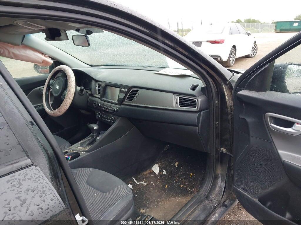 KNDCB3LC4H5048842 2017 KIA NIRO photo no. 5