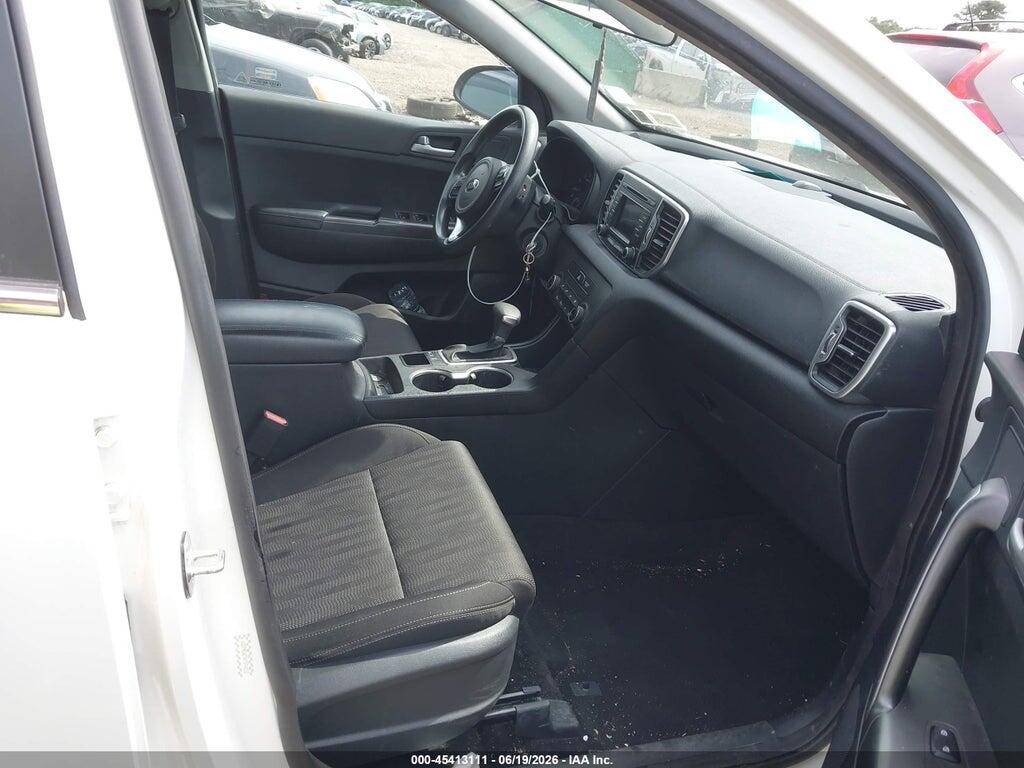 KNDPMCAC9H7094010 2017 KIA SPORTAGE photo no. 5