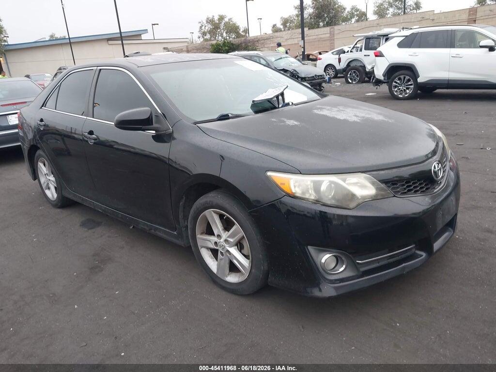 4T1BF1FK5EU472082 2014 TOYOTA CAMRY photo no. 1