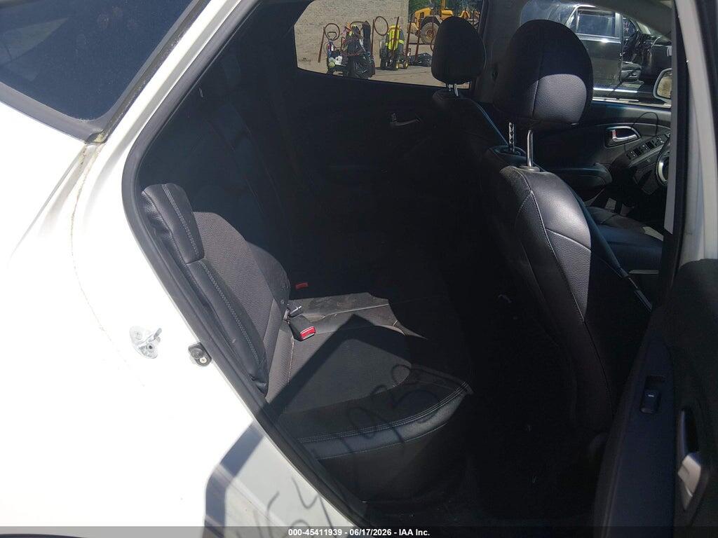 KM8JUCAC6CU415268 2012 HYUNDAI TUCSON photo no. 8