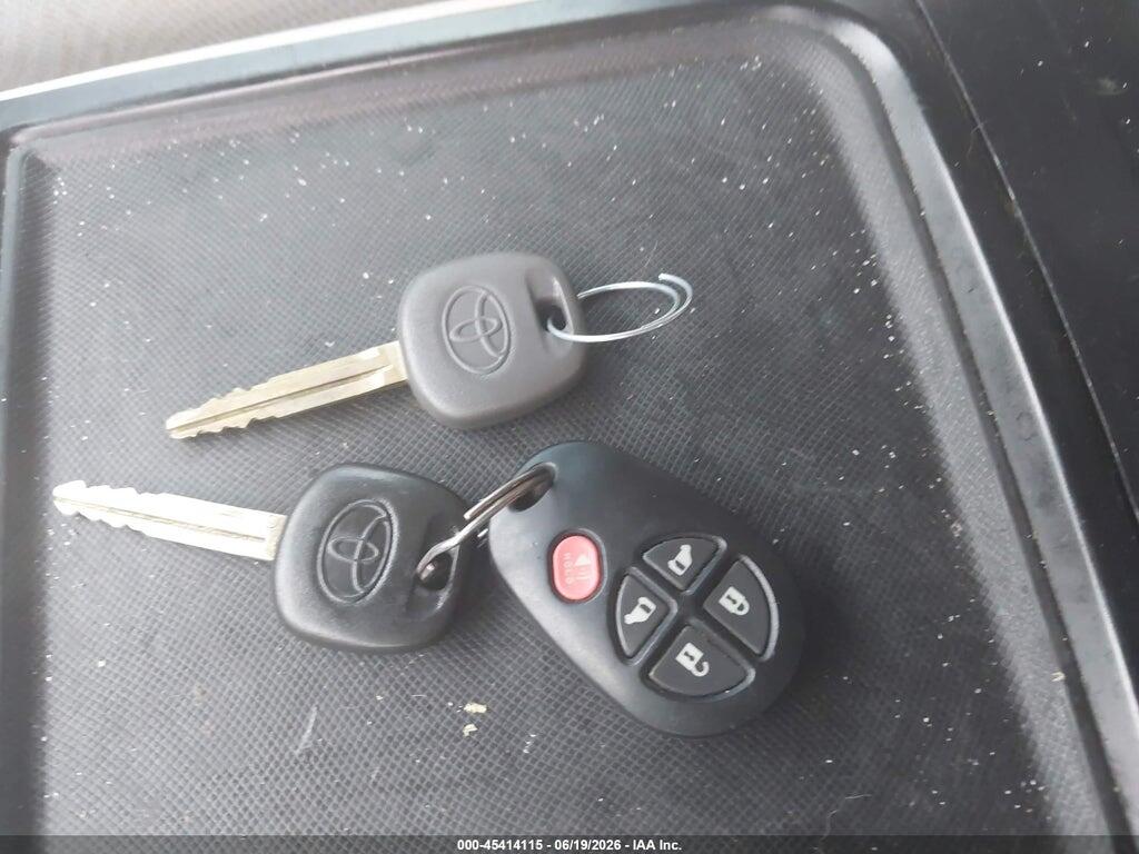 5TDKK3DC7ES437586 2014 TOYOTA SIENNA photo no. 11
