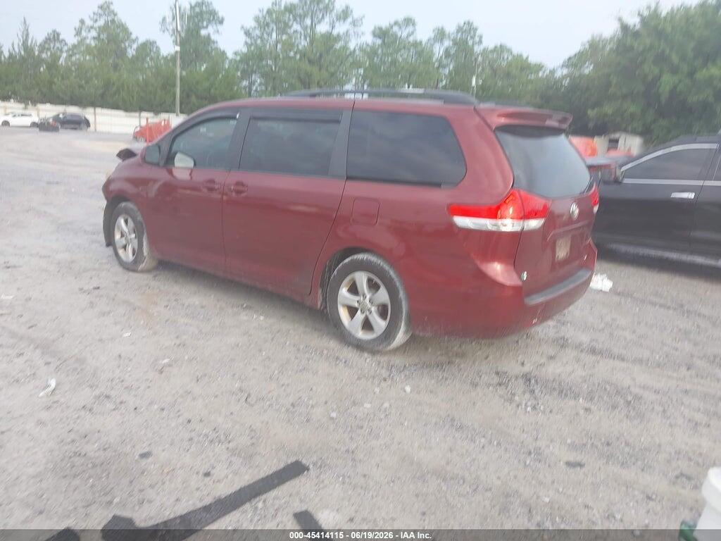 5TDKK3DC7ES437586 2014 TOYOTA SIENNA photo no. 3